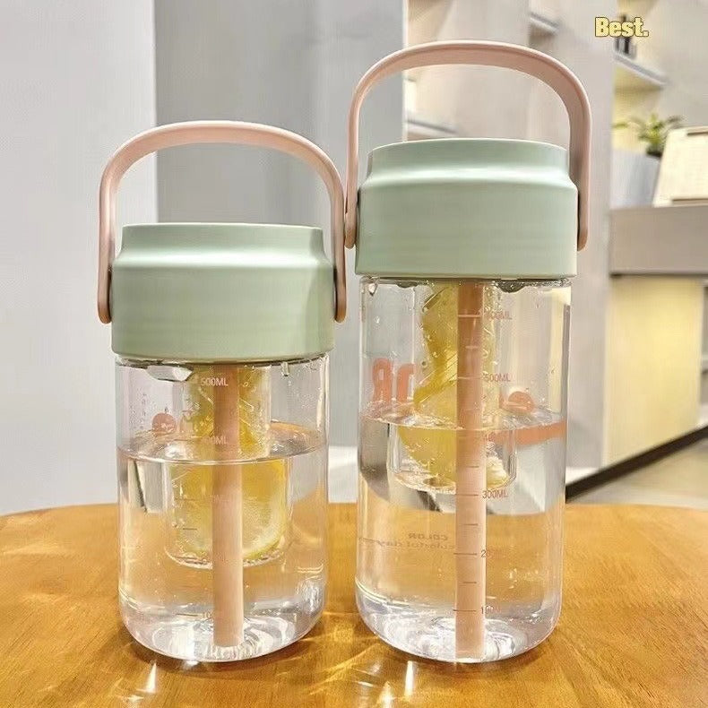 Girls' high-value portable sports straw cup, new student cup with tea partition